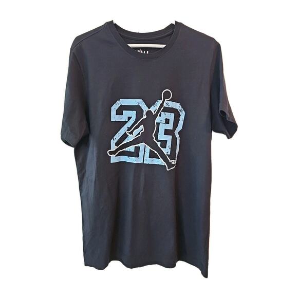 NIKE Jordan Flight Essentials Short-Sleeve Black Men's T-shirt - Picture 1 of 5